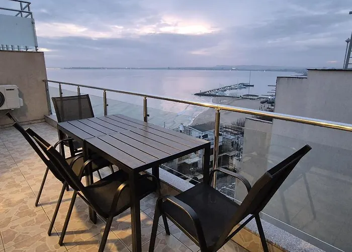 East Marina View Apartment