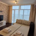 East Marina View Διαμέρισμα *