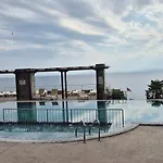 Διαμέρισμα East Marina View *