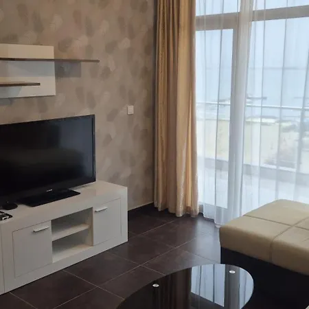 East Marina View דירה